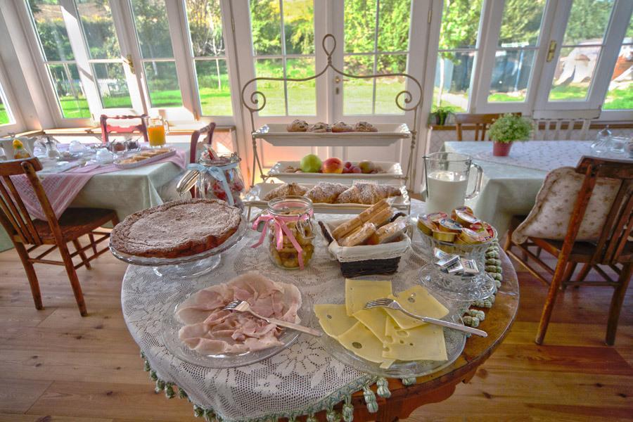 Rose E Merletti Guest House Sasso Feltrio ภายนอก รูปภาพ